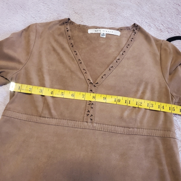 MAX STUDIO Boho-Chic 70s Cut-out Flare Sleeve V-neck Faux Suede Festival Dress - Picture 8 of 14